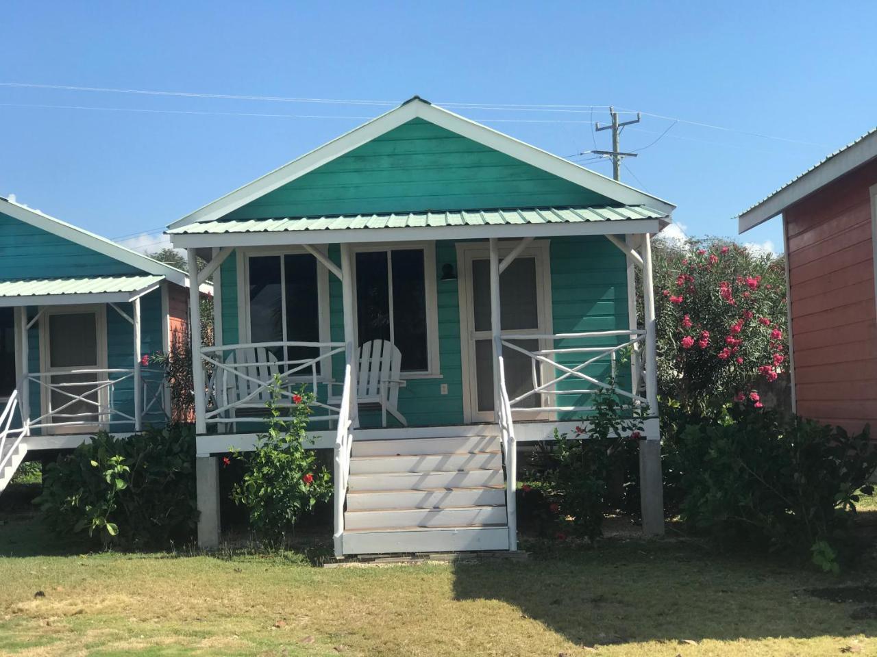 Tilt-Ta-Dock Resort Belize Corozal Luaran gambar