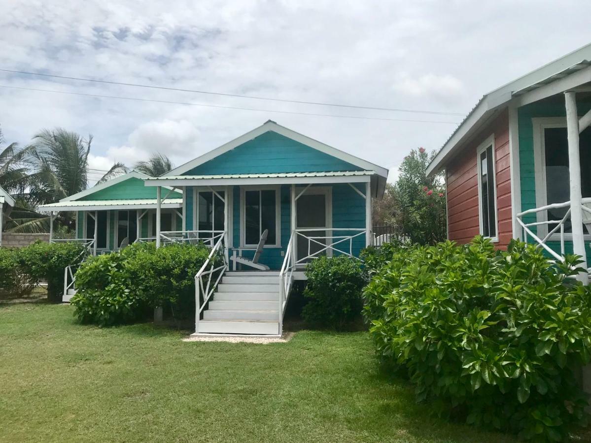 Tilt-Ta-Dock Resort Belize Corozal Luaran gambar